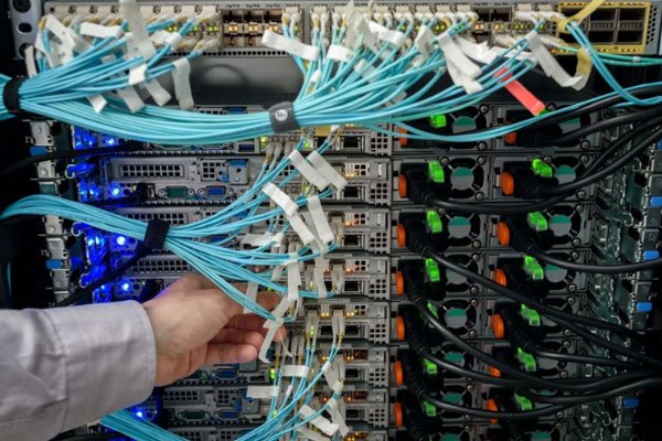 ZAYIF AKIM, DATA VE NETWORK ALTYAPILARI